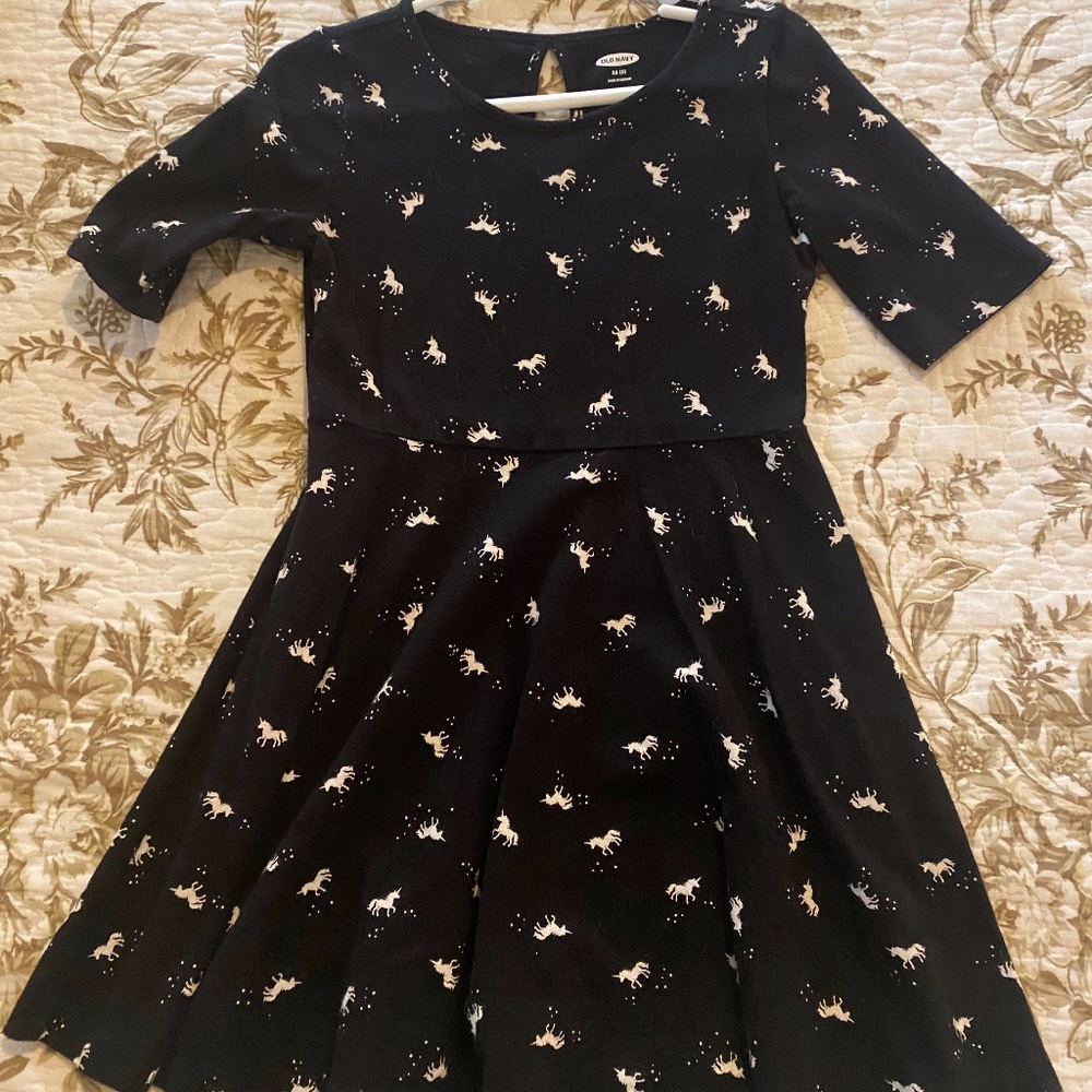 Kids' clothing